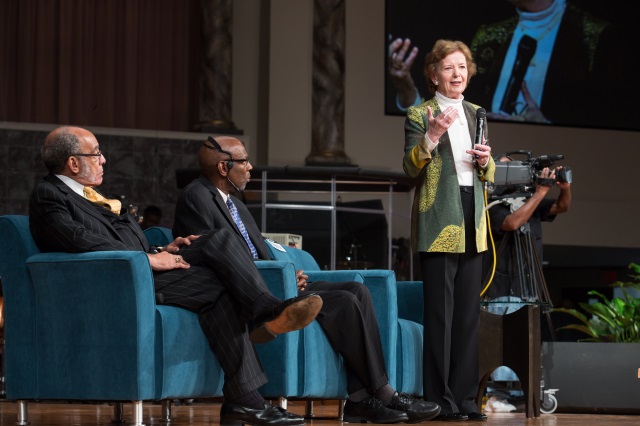 Mary Robinson receives International Freedom Award